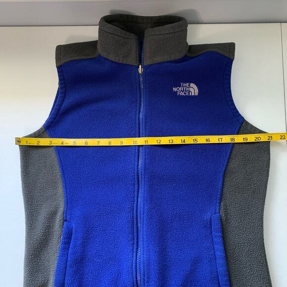 The North Face  Women's Full Zip Fleece Vest L Blue Gray Zip Pockets Warm - Picture 9 of 16